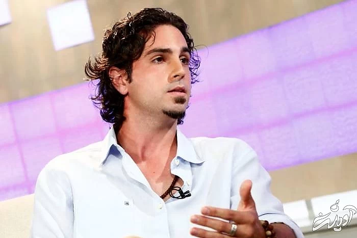 ازدواج خانم اسپرز با وید رابسون وید رابسون